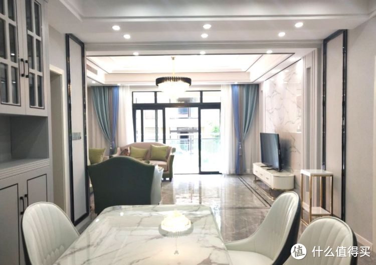 119㎡現(xiàn)代簡約三居室，20萬全包給熟人裝修，還沒開始入住先曬曬