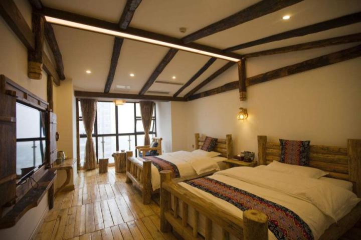 現(xiàn)代風格裝修_現(xiàn)代美式風格裝修圖片_客廳裝修現(xiàn)代簡約風格