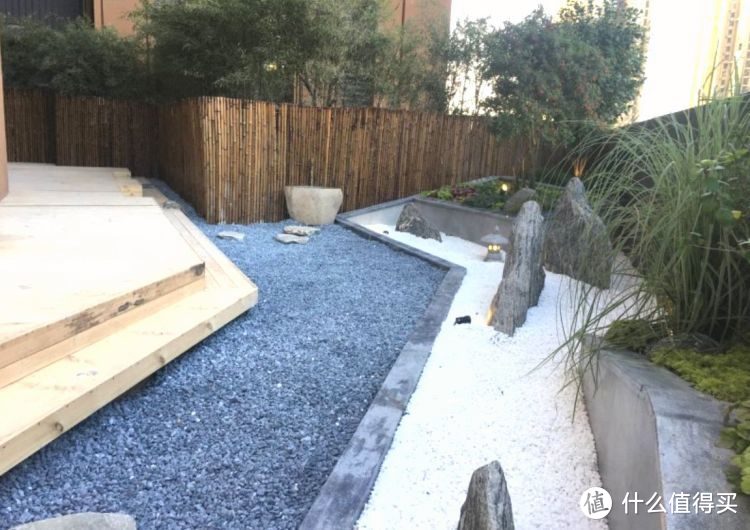 ?買低樓層82㎡新房，花25萬裝修，主要就為了這100㎡豪華大露臺