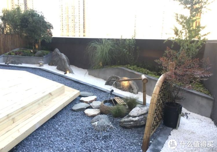 ?買低樓層82㎡新房，花25萬裝修，主要就為了這100㎡豪華大露臺