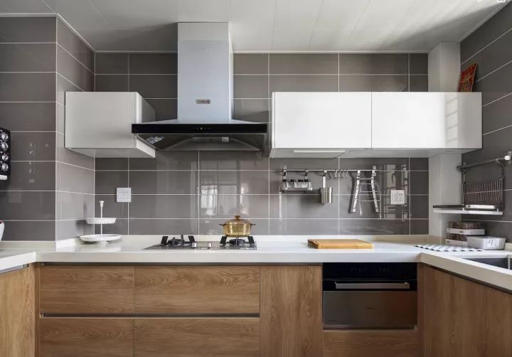 你家廚房想用什么色系？20多款效果圖供你參考！