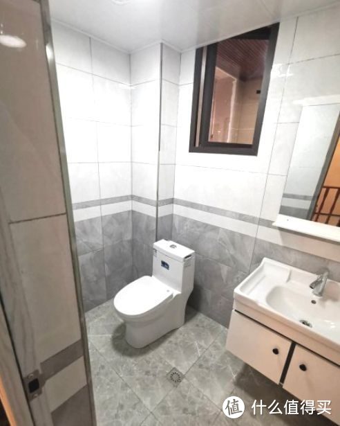 買不起別墅可以看看躍層，128㎡三室兩廳大躍層，堪稱空中別墅