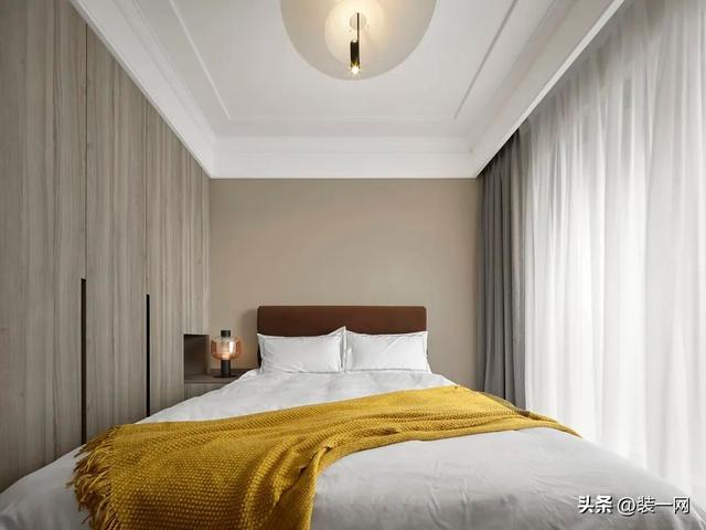 房屋浪漫布置圖片(95平米法式風(fēng)格裝修，輕奢浪漫居所，姐妹們的夢想小家)(圖8)