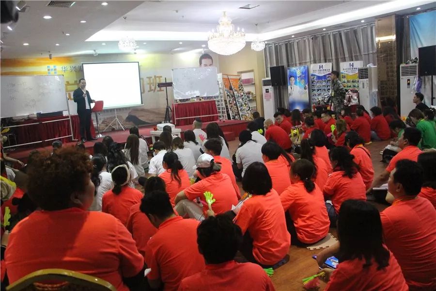 服裝店裝修陳列中如何把試衣間變成吸金室 ？