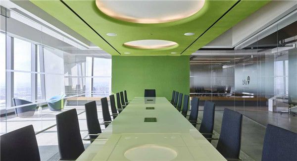 上海辦公室裝修設(shè)計_上海辦公室有人辦公照片_辦公場所裝修專業(yè)寫字樓裝修