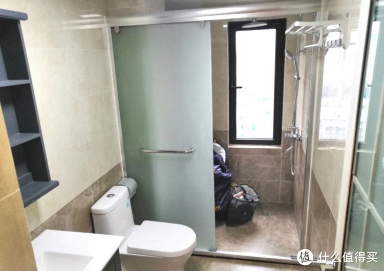 剛完工的新房，硬裝15萬設(shè)計(jì)成現(xiàn)代簡(jiǎn)約風(fēng)格，看一眼都是享受