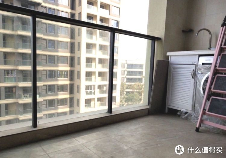 剛完工的新房，硬裝15萬設(shè)計(jì)成現(xiàn)代簡(jiǎn)約風(fēng)格，看一眼都是享受