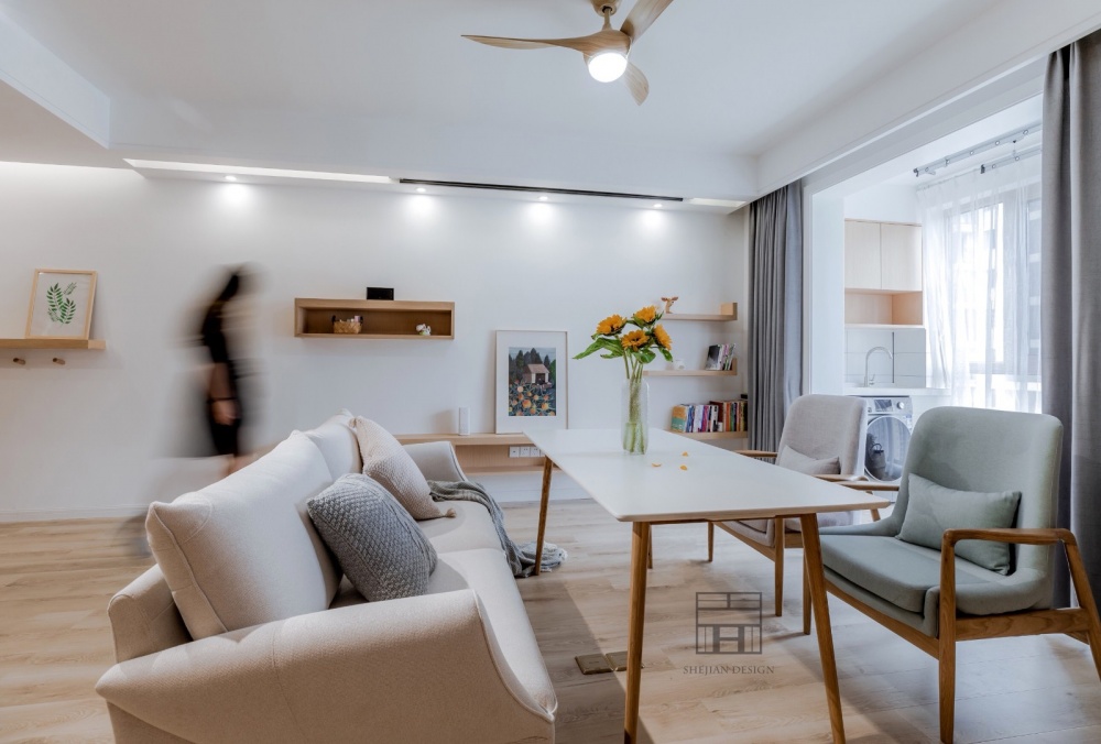 客廳窗簾裝修效果圖出來混，總是要回家的日式客廳設計圖片賞析