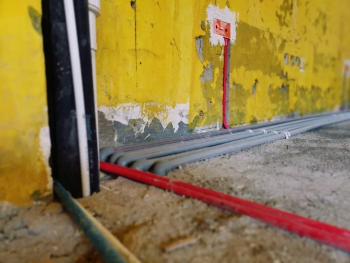 鄭州裝修設(shè)計_綠色裝修選材設(shè)計500問居室細節(jié)設(shè)計_電視墻設(shè)計電視墻裝修效果圖