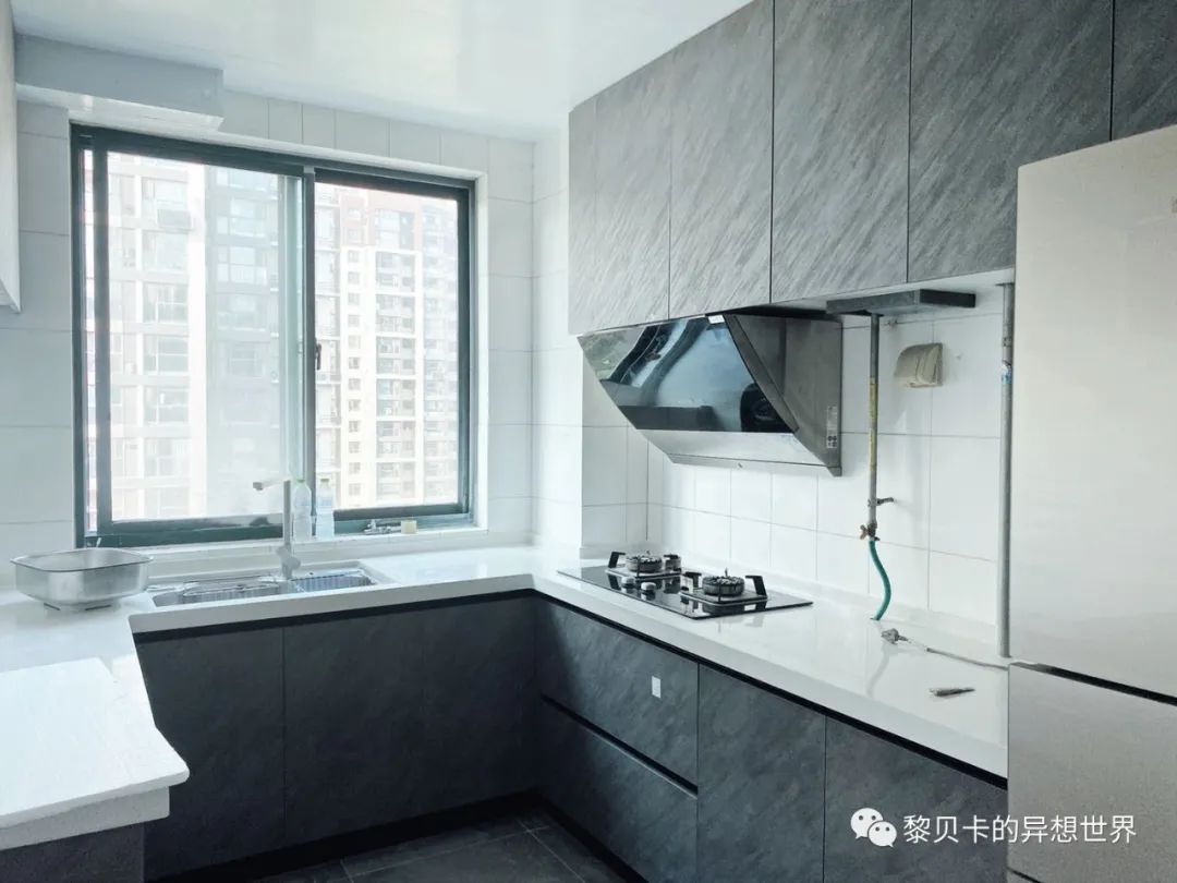 內衣店裝修圖_內衣實體店裝修風格圖_內衣飾品店裝修圖片