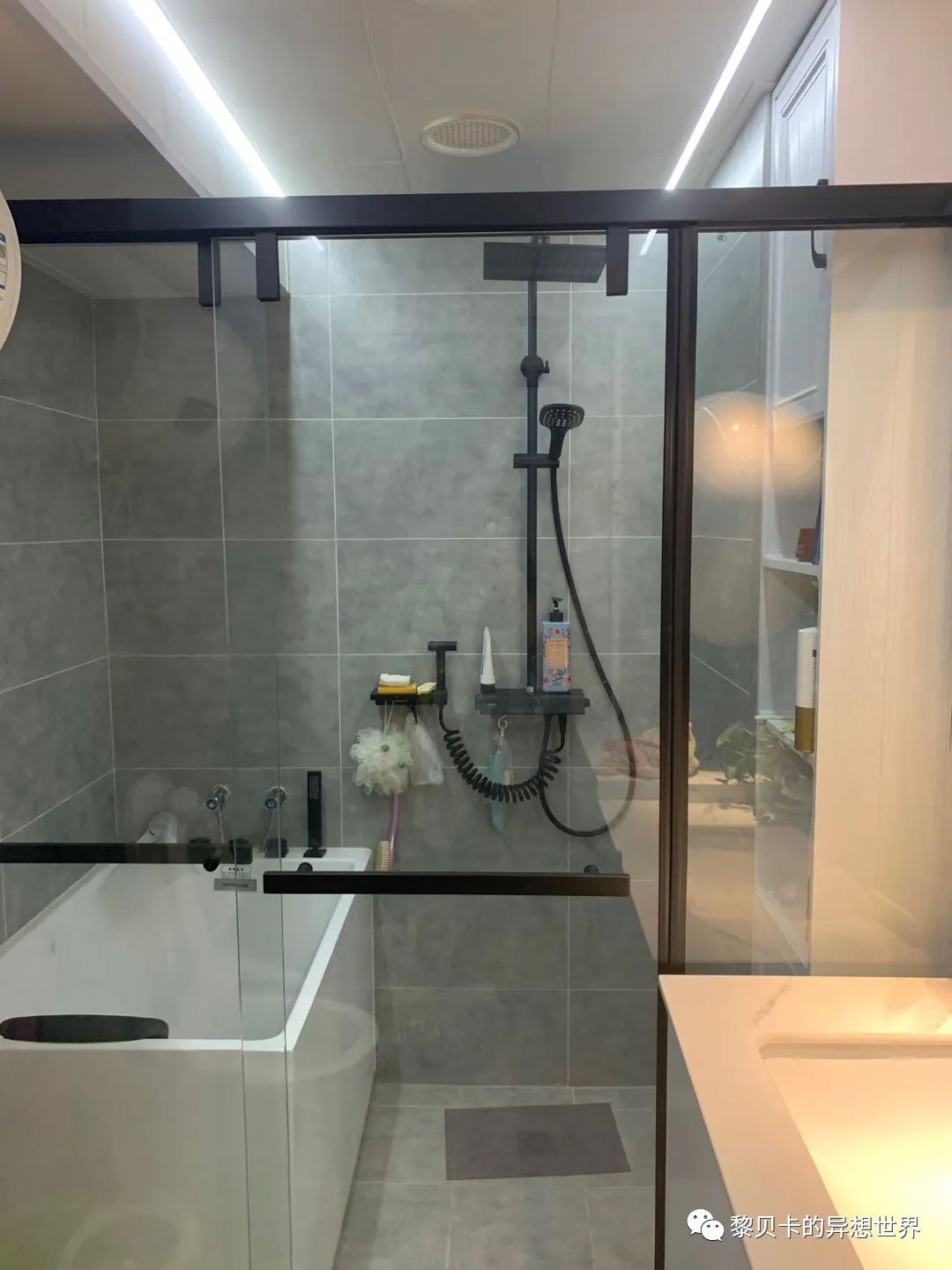 內衣飾品店裝修圖片_內衣實體店裝修風格圖_內衣店裝修圖