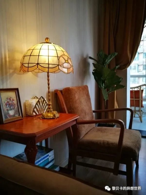 內衣實體店裝修風格圖_內衣飾品店裝修圖片_內衣店裝修圖