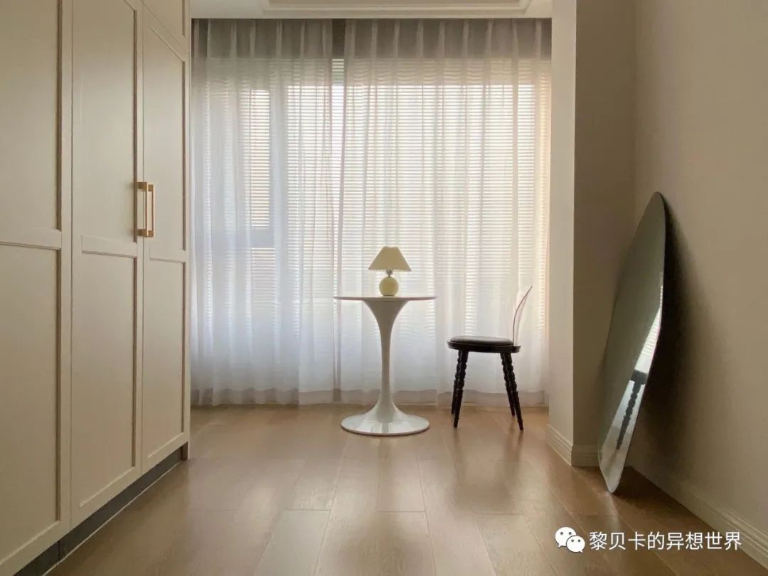 內衣實體店裝修風格圖_內衣店裝修圖_內衣飾品店裝修圖片