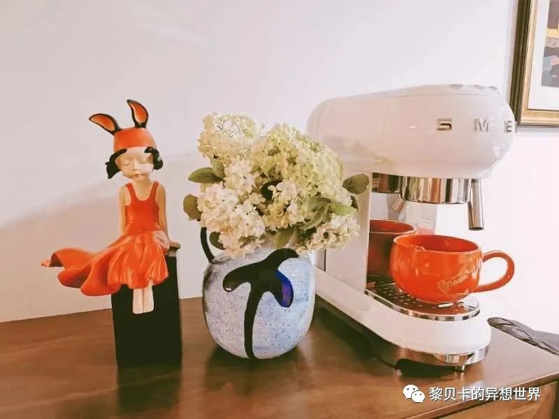 內衣飾品店裝修圖片_內衣實體店裝修風格圖_內衣店裝修圖