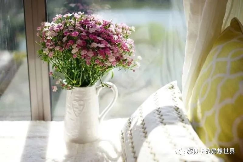 內衣店裝修圖_內衣飾品店裝修圖片_內衣實體店裝修風格圖