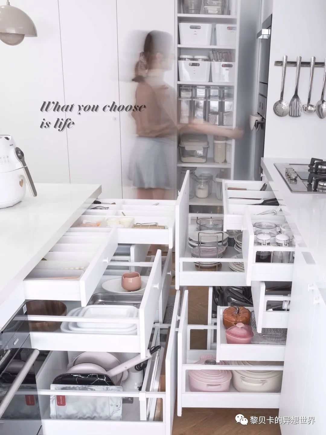 內衣飾品店裝修圖片_內衣店裝修圖_內衣實體店裝修風格圖