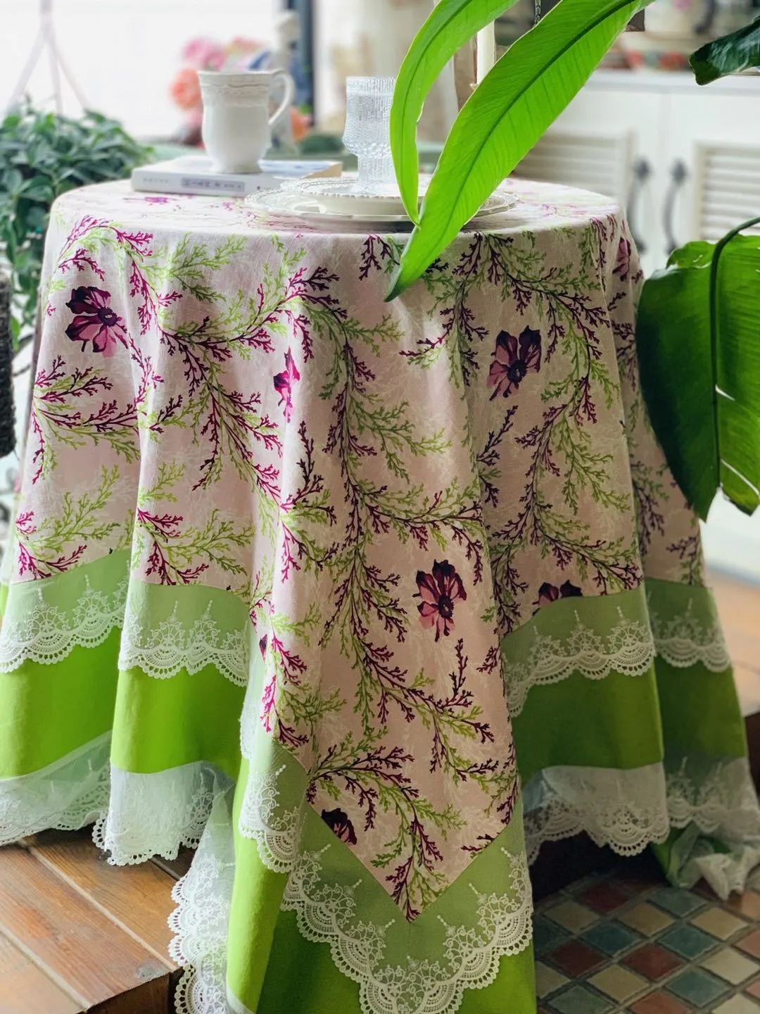 內衣店裝修圖_內衣實體店裝修風格圖_內衣飾品店裝修圖片