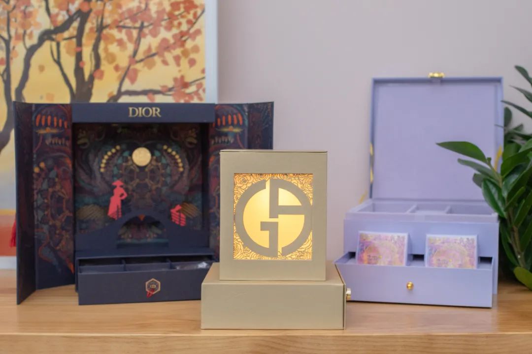 內衣店裝修圖_內衣飾品店裝修圖片_內衣實體店裝修風格圖