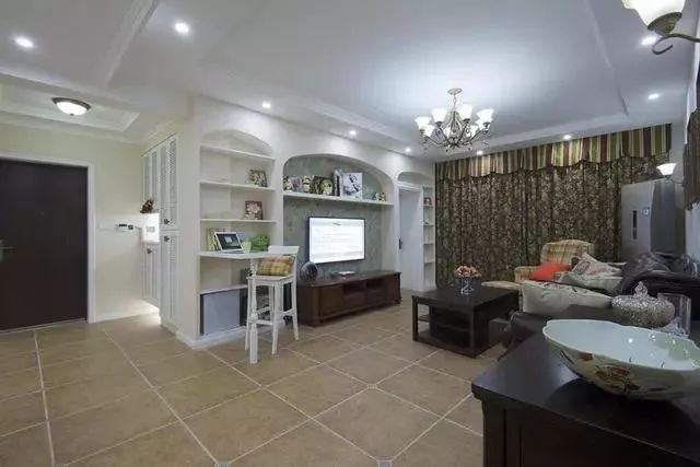 120平新房，忙活半年，終于裝修完畢，電視墻太個(gè)性漂亮！