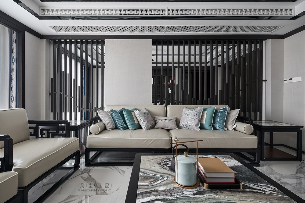 客廳沙發(fā)裝修效果圖新中式，燕東園中式現(xiàn)代客廳設(shè)計(jì)圖片賞析