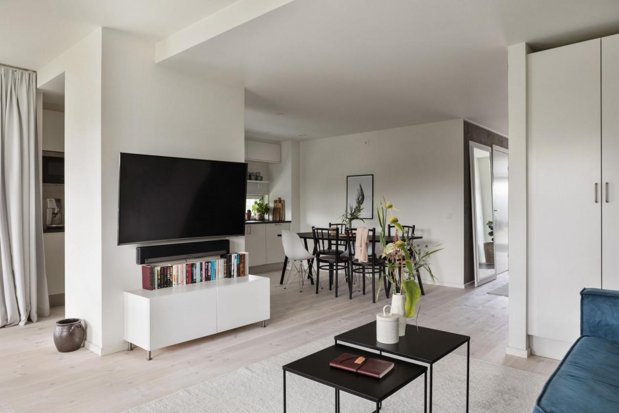 2022年這樣的裝修最吃香！餐廚一體特敞亮，只有80㎡誰信？