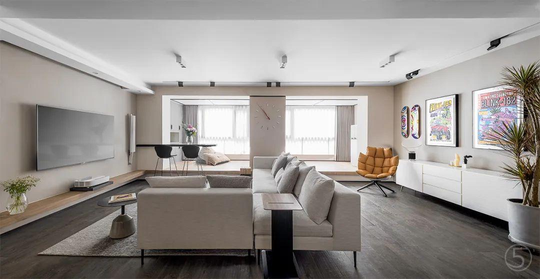 280㎡現(xiàn)代簡約，簡單樸素的空間，精致文藝的裝飾，滿屋輕松愜意