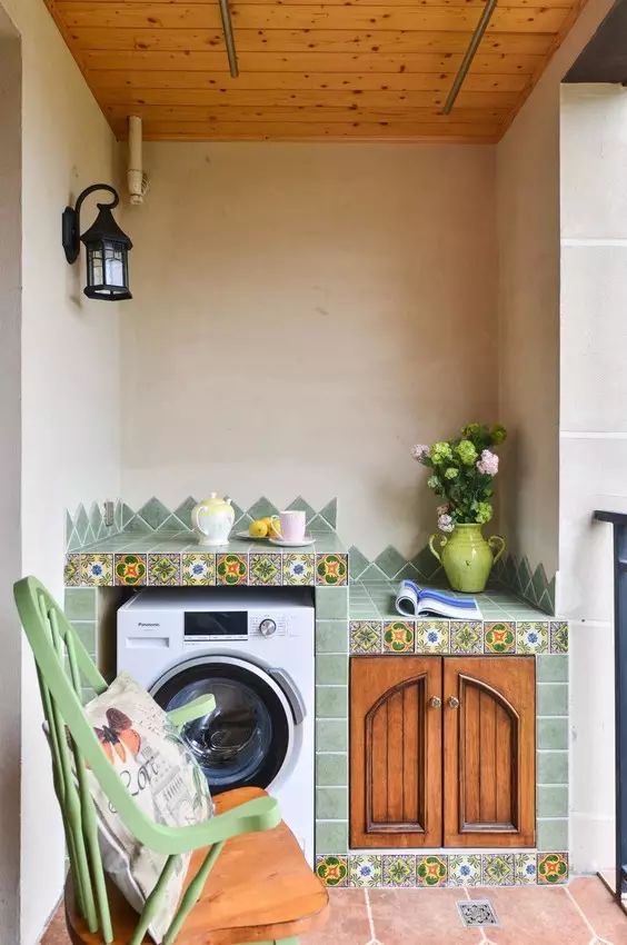 陽(yáng)臺(tái)榻榻米裝修效果圖_匯東星城三期陽(yáng)臺(tái)裝修_陽(yáng)臺(tái)裝修