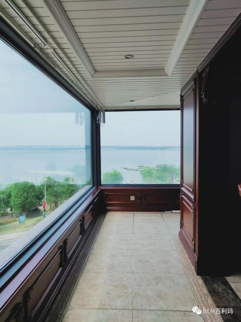 匯東星城三期陽(yáng)臺(tái)裝修_陽(yáng)臺(tái)裝修_陽(yáng)臺(tái)榻榻米裝修效果圖