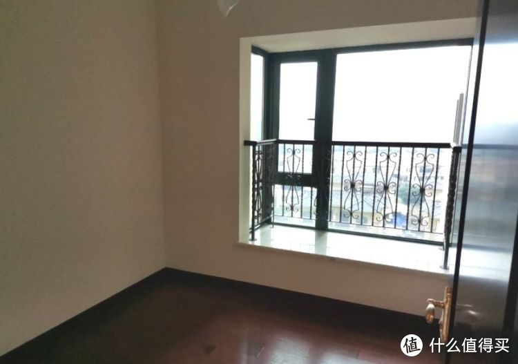 首付10萬入手的單身公寓，51㎡一室一廳恒大精裝房，月供1200元