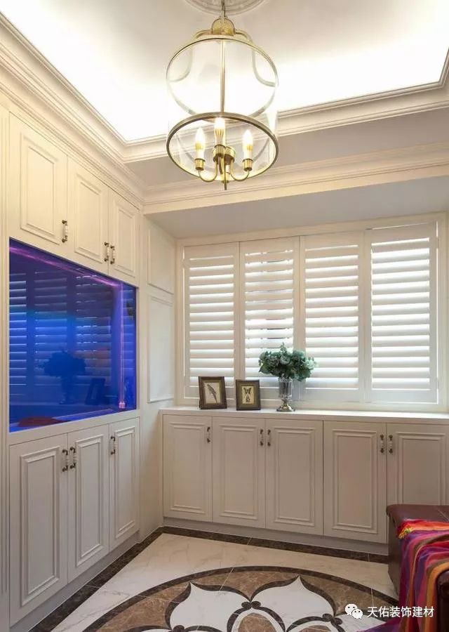 10款小戶型進(jìn)門(mén)鞋柜裝修效果圖