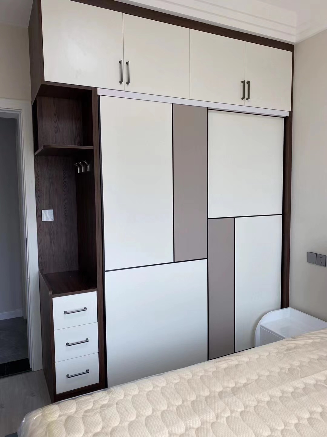 屏風酒柜裝修效果圖