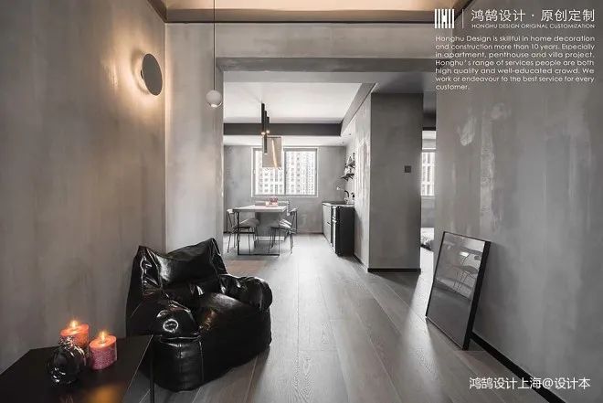 上海夫妻花25萬把家裝成“毛坯房”，無客廳+無中廚+無主燈，太太太太酷了！