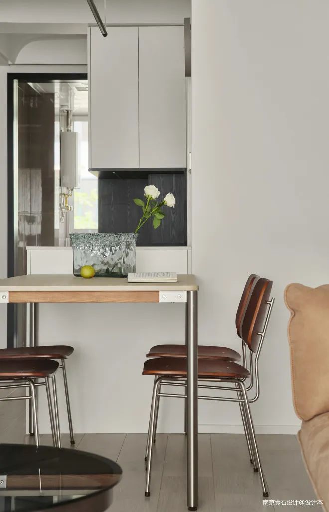 破舊老房改為完美婚房，餐廳改書(shū)房，實(shí)用又舒適