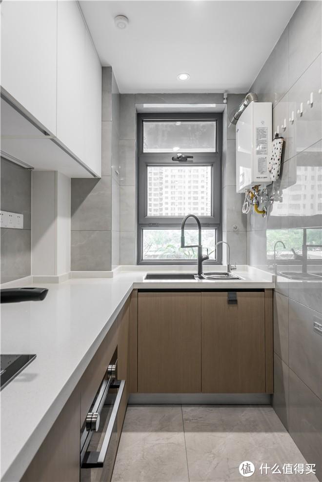 我也想給父母裝一套這樣的養(yǎng)老房，不用多豪華，簡潔舒適就夠了