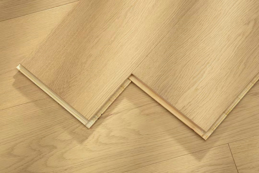 新三層實(shí)木地板的特點(diǎn)和結(jié)構(gòu)